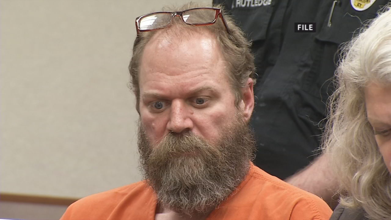 Accused Jeffersontown Kroger shooter is competent to stand trial, psychiatrist testifies